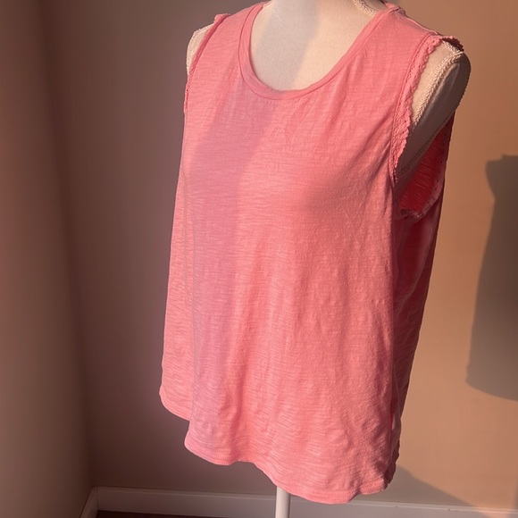 Gap Sleeveless Top - Picture 8 of 11